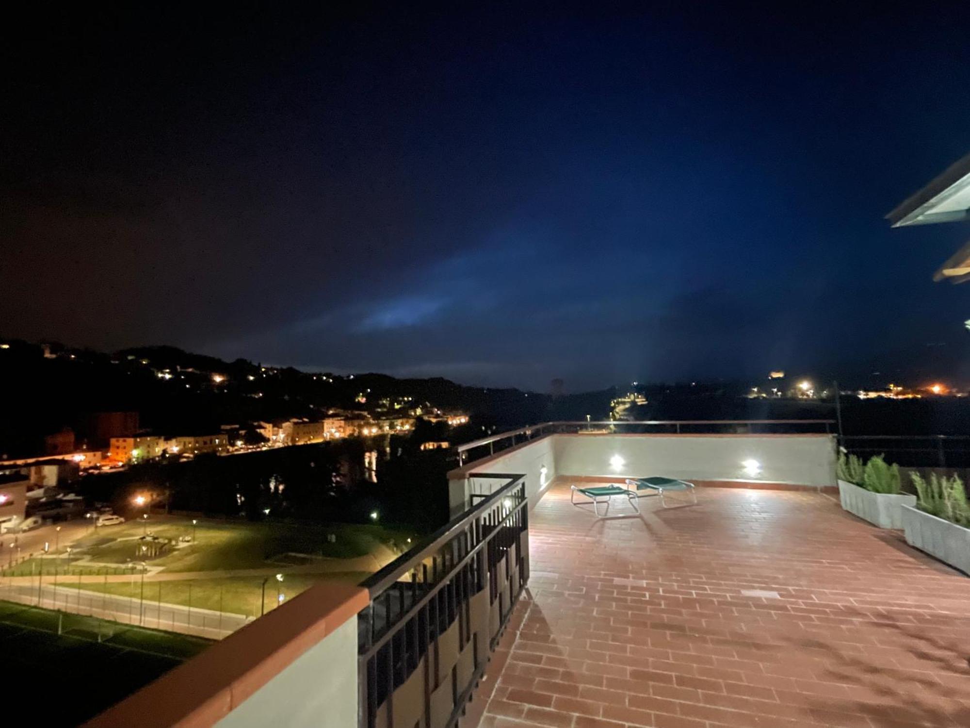 Sesto Piano Apartment Incisa in Val d'Arno Eksteriør bilde